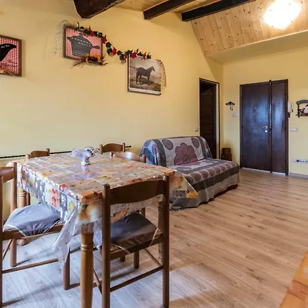 דירה Rossella & Gino's House